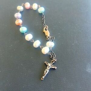 Vintage 925 Silver Rosary Bracelet | Pastel Freshwater Pearls & Crucifix